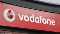 जियो के 4G VoLTE फोन को वोडाफोन से मिला करारा जवाब